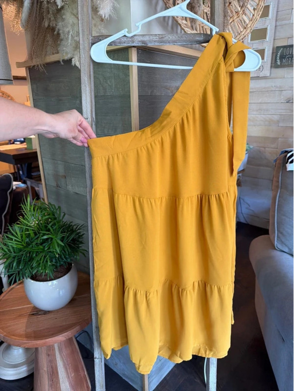 One shoulder dress
